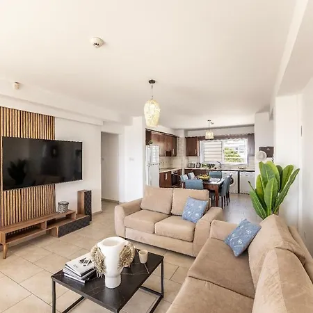 Fig Tree Penthouse 1 *