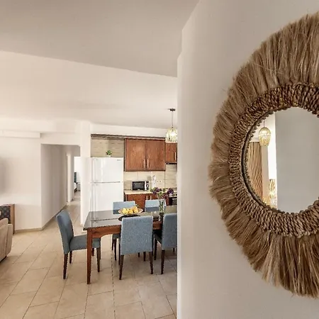 Apartment Fig Tree Penthouse 1